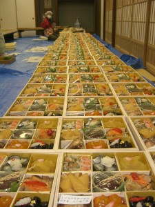 2010,12.30→2010.12.31　深夜の盛り付け風景。